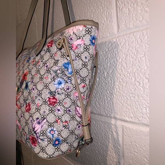 Purse - Picture 3 of 3